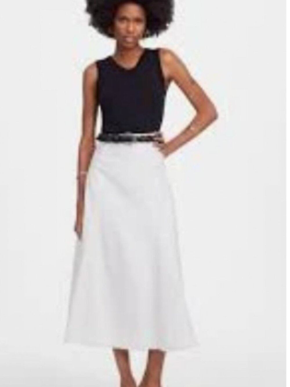 Madewell Fluted Midi skirt in tile white, size 24, worn once - Picture 4 of 5